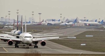 Инцидент в аэропорту Внуково: самолеты выкатили на одну полосу